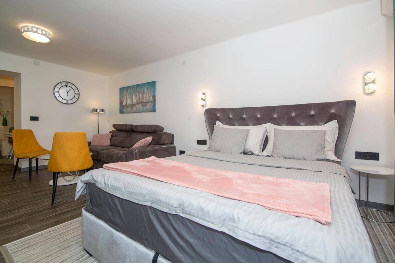City Center Apartment Belgrado Exterior foto
